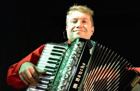 JOE SENAPE